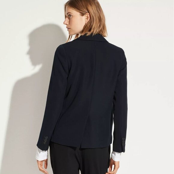 NWOT VINCE Lightweight Crepe Blazer | Navy | 2 - Picture 2 of 5